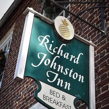 The Richard Johnston Inn & 1890 Caroline House Фредериксберг Экстерьер фото
