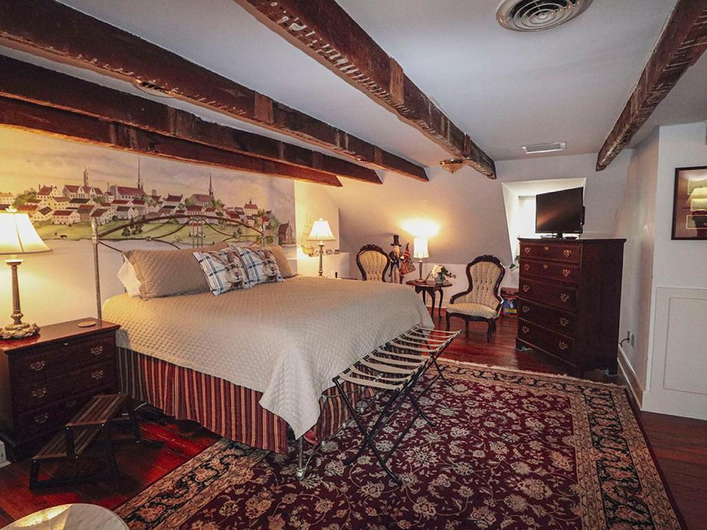 The Richard Johnston Inn & 1890 Caroline House Фредериксберг Экстерьер фото