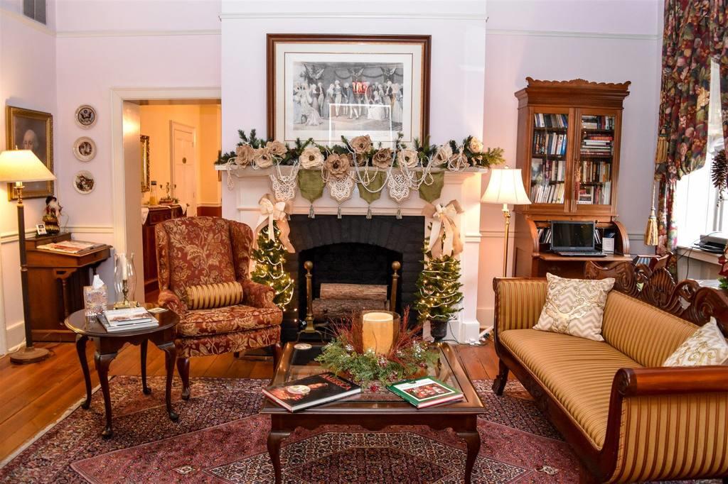 The Richard Johnston Inn & 1890 Caroline House Фредериксберг Экстерьер фото
